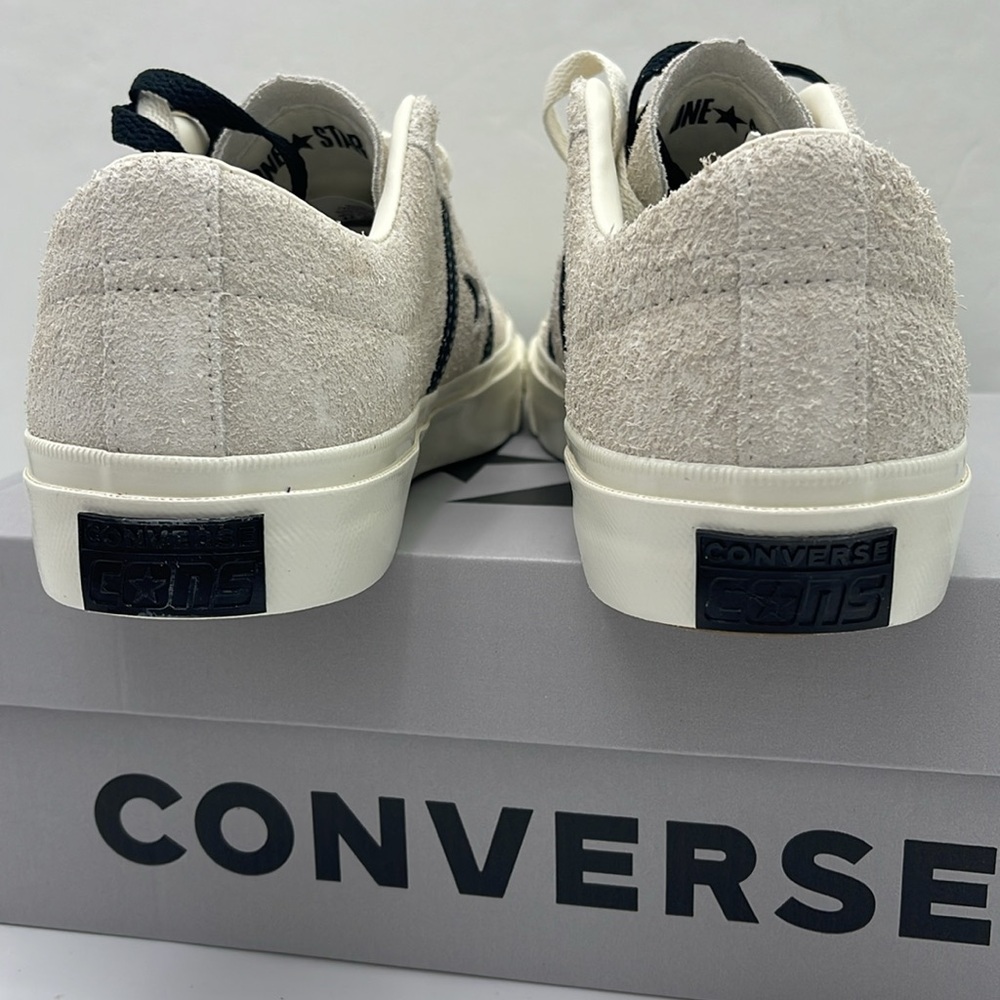 Converse WMNS Suede Sneakers A06424C
ONE STAR ACADEMY PRO OX EGRET/BLACK - Picture 13 of 16